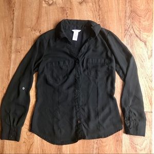 🌻2/$12 Candie’s Black Sheer Button Up Size M
